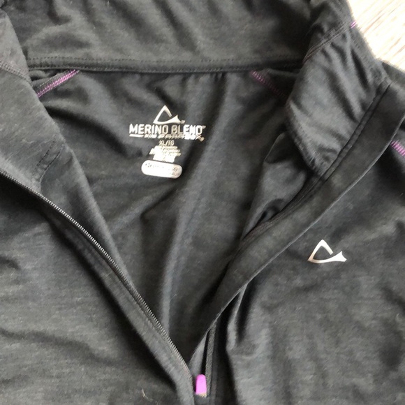 Women’s Merino Blend by Paradox long sleeve - Picture 2 of 4